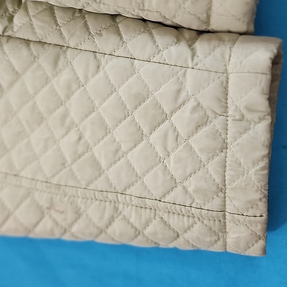 Platinum Utex Quilted Jacket, Size Large - Picture 7 of 11